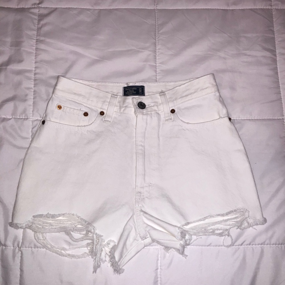White Abercrombie shorts